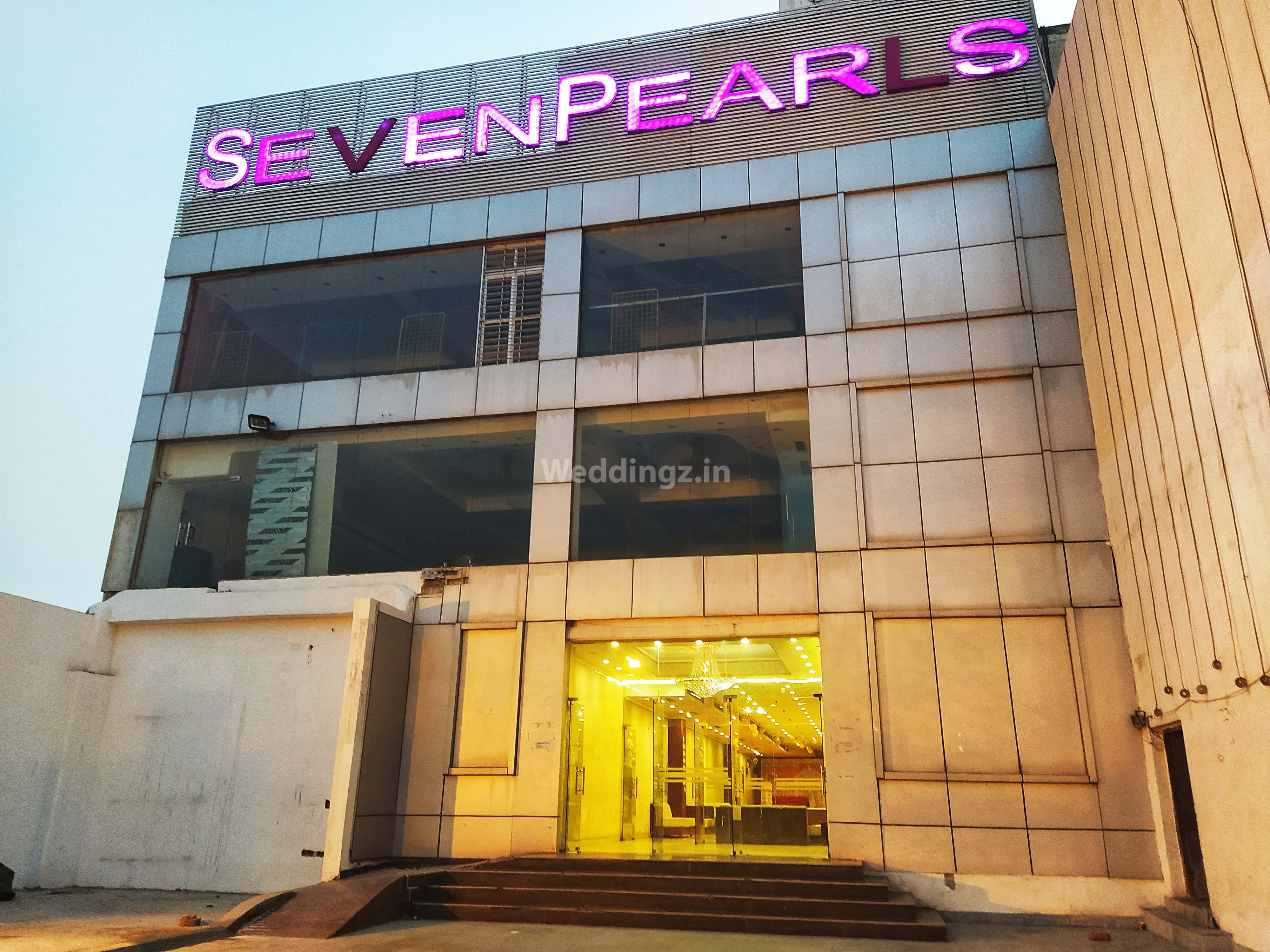 Silver Pearls (Banquets and Party Hall)