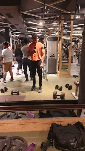 Gold’s Gym Janakpuri West | Best Gym in Janakpuri West, Delhi