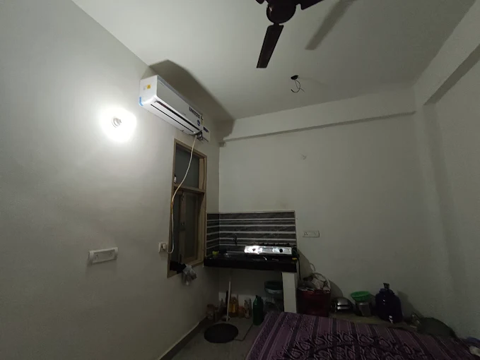 Manshi Pg & Residency