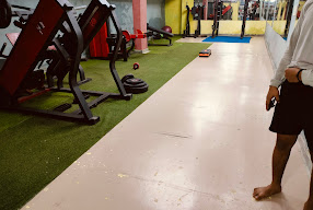 THE FIT LIFE UNISEX GYM